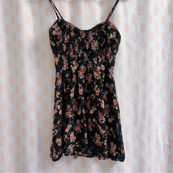 New Look Mini Dress Womens S Black Floral Spaghetti Strap Sweetheart Cute Chic - Picture 3 of 11
